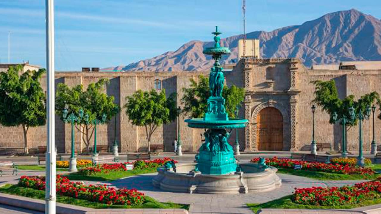 Plaza de armas de Moquegua